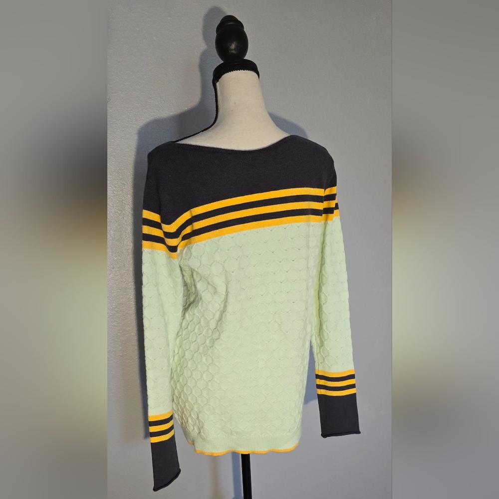 Lightweight womens sweater - Picture 3 of 4